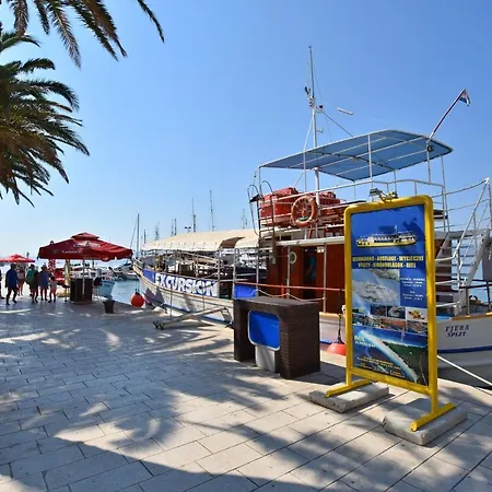 Apartment Marica Omis