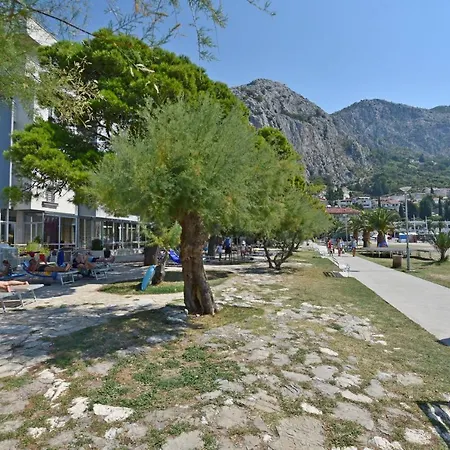 Marica * Omis